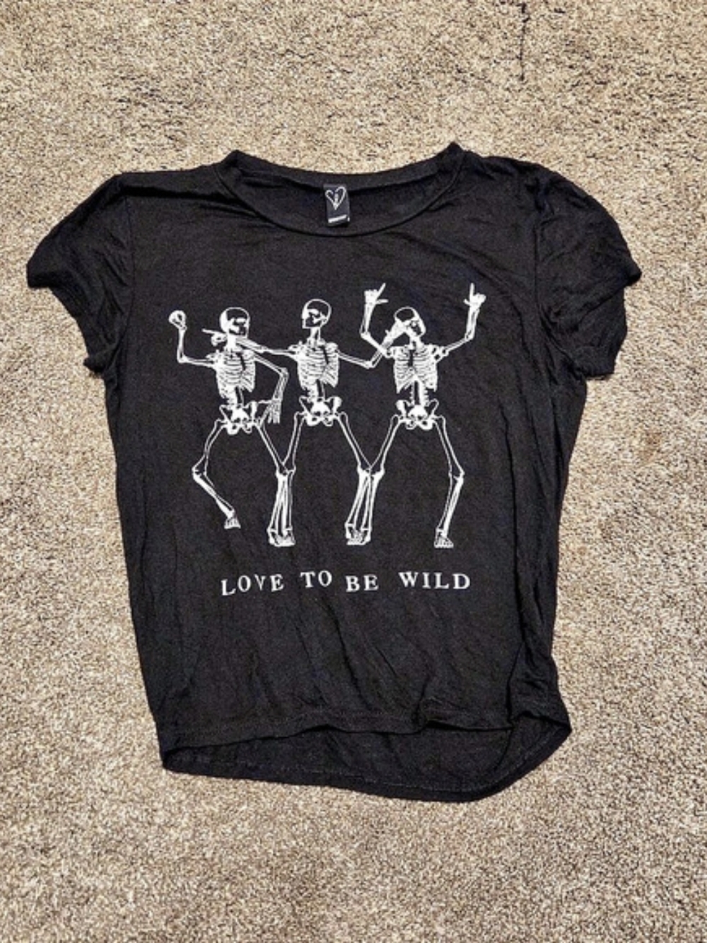 🔴4 For $25🔴 Windsor Love to Be Wild Skeleton Graphic Tee Black & White Small